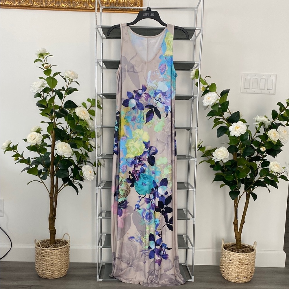 Floral Maxi Dress with Multicolor Design